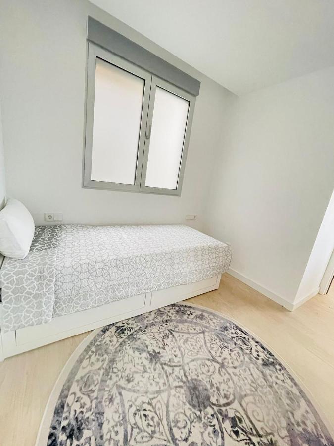 Piso Vivian Gandia Apartment Bagian luar foto